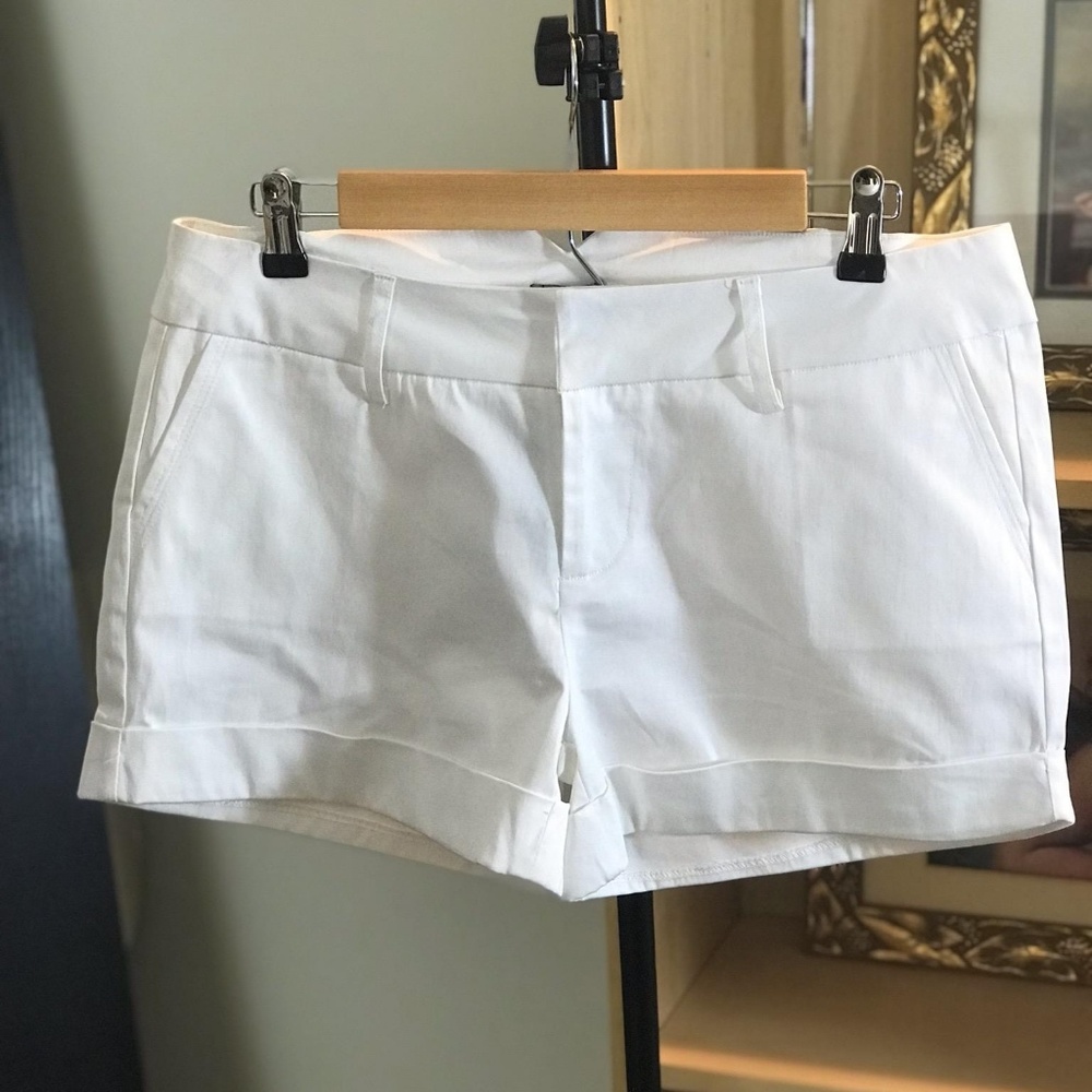 Diva White Shorts